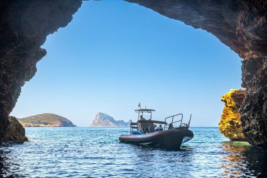 Ibiza: Private SpeedBoat to Es Vedra & Atlantis + Snorkel - A West-Coast Speedboat From San Antonio That Feels Like More Than a Ride
