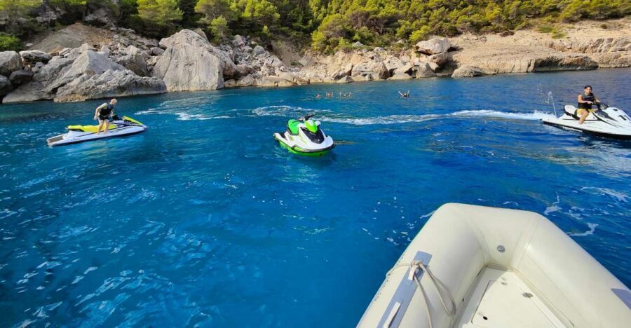 Jet Ski Tour to Cala Albarca from San Antonio - Margaritas Islands and Heaven’s Doors: the landmark photo corridor